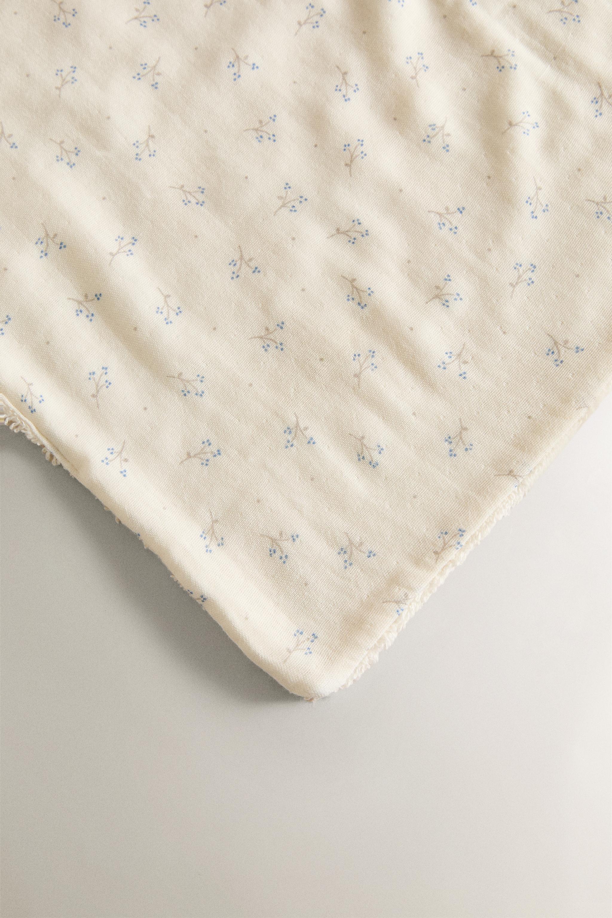 CHILDREN'S BATH TOWEL WITH MINI FLOWERS